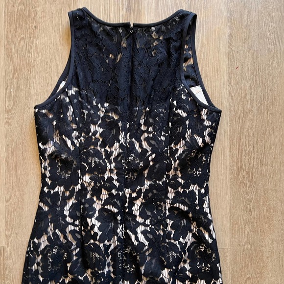 White House Black Market Size 0 Tan Dress With Black Lace Overlay - Picture 9 of 9